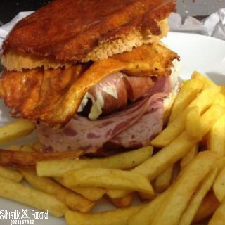 ساندویچ اسموکی ساوسیج